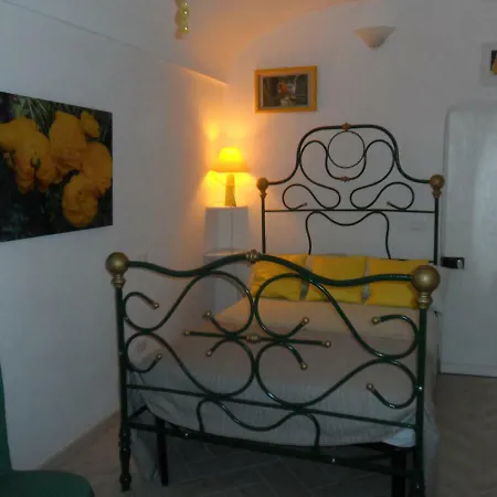 Palazzo Barli Frühstückspension Pieve di Teco
